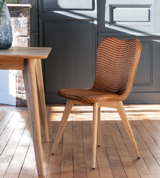 Lily dining chair
