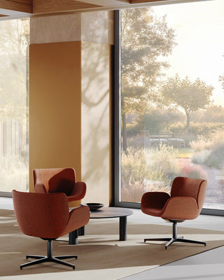 Chaise Cari à piètement quatre branches