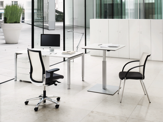 BASIC.4 bureau met schuifblad