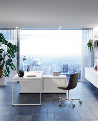 Pop square desk