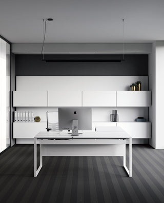 Pop square desk